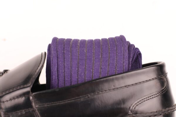 PURPLE SHADOW STRIPED OVER THE CALF SOCKS