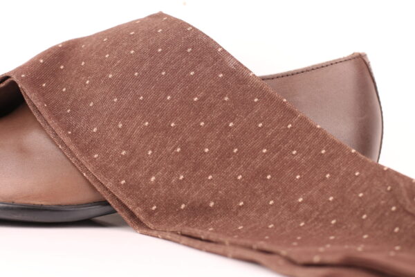 BROWN BEIGE PIN DOTS SOCKS