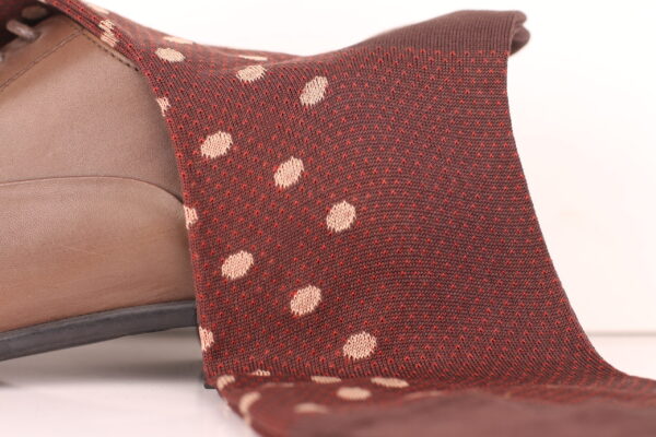 BROWN MESH DOTS COTTON OVER THE CALF SOCKS - Image 3