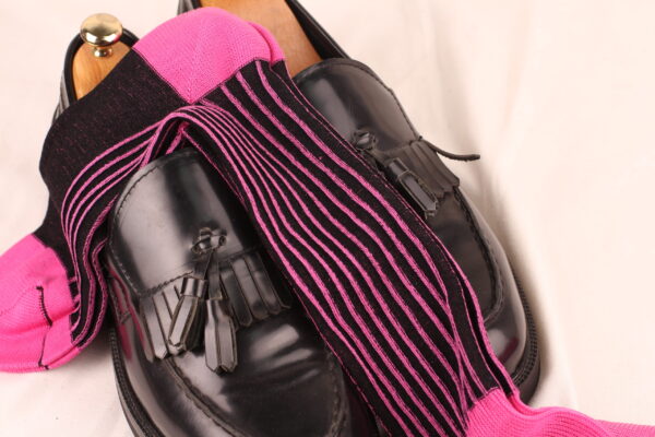 NEW ! PINK BLACK SHADOW STRIPED COTTON SOCKS - Image 6