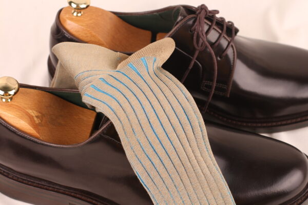 NEW ! BEIGE BLUE SHADOW STRIPED COTTON SOCKS - Image 4