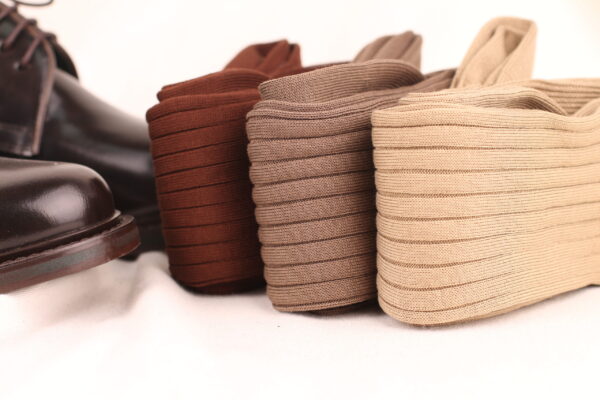 NEW! Reddish Brown Ribbed Cotton Socks - Image 6